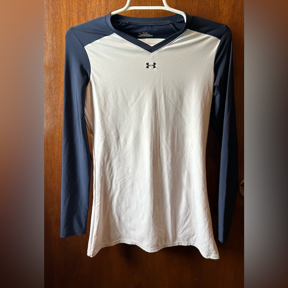 Medium under armour shirt